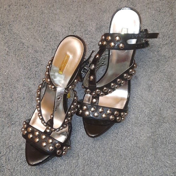 Report Signature Sandal - Picture 3 of 3